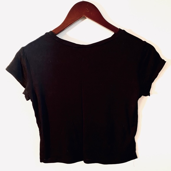 Black crop top - Picture 3 of 3